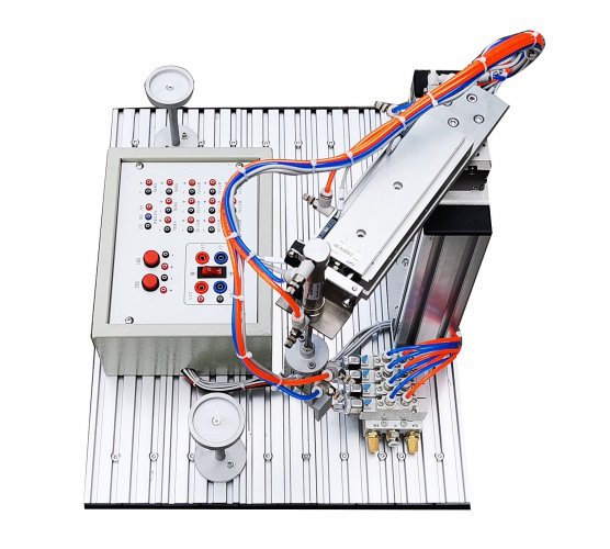 �C(j��)е�֌�Ӗ(x��n)ģ��