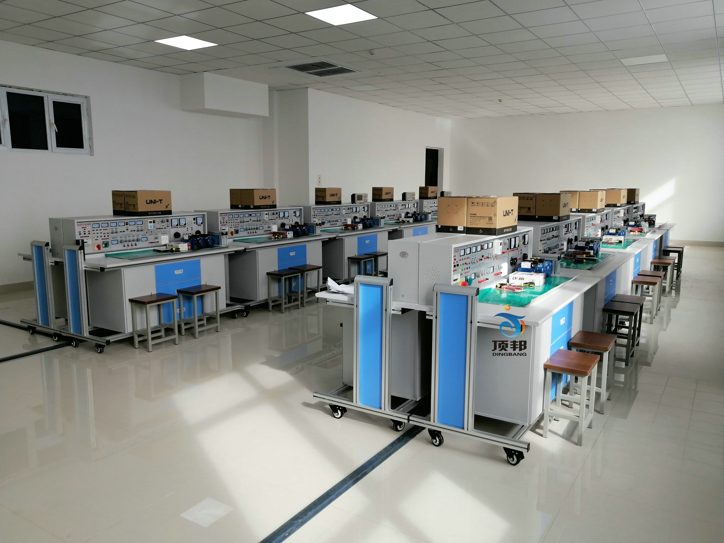 ͨ��������늹������ό�(sh��)�(y��n)���O(sh��)��(��ֱ��늙C(j��)��������{(di��o))