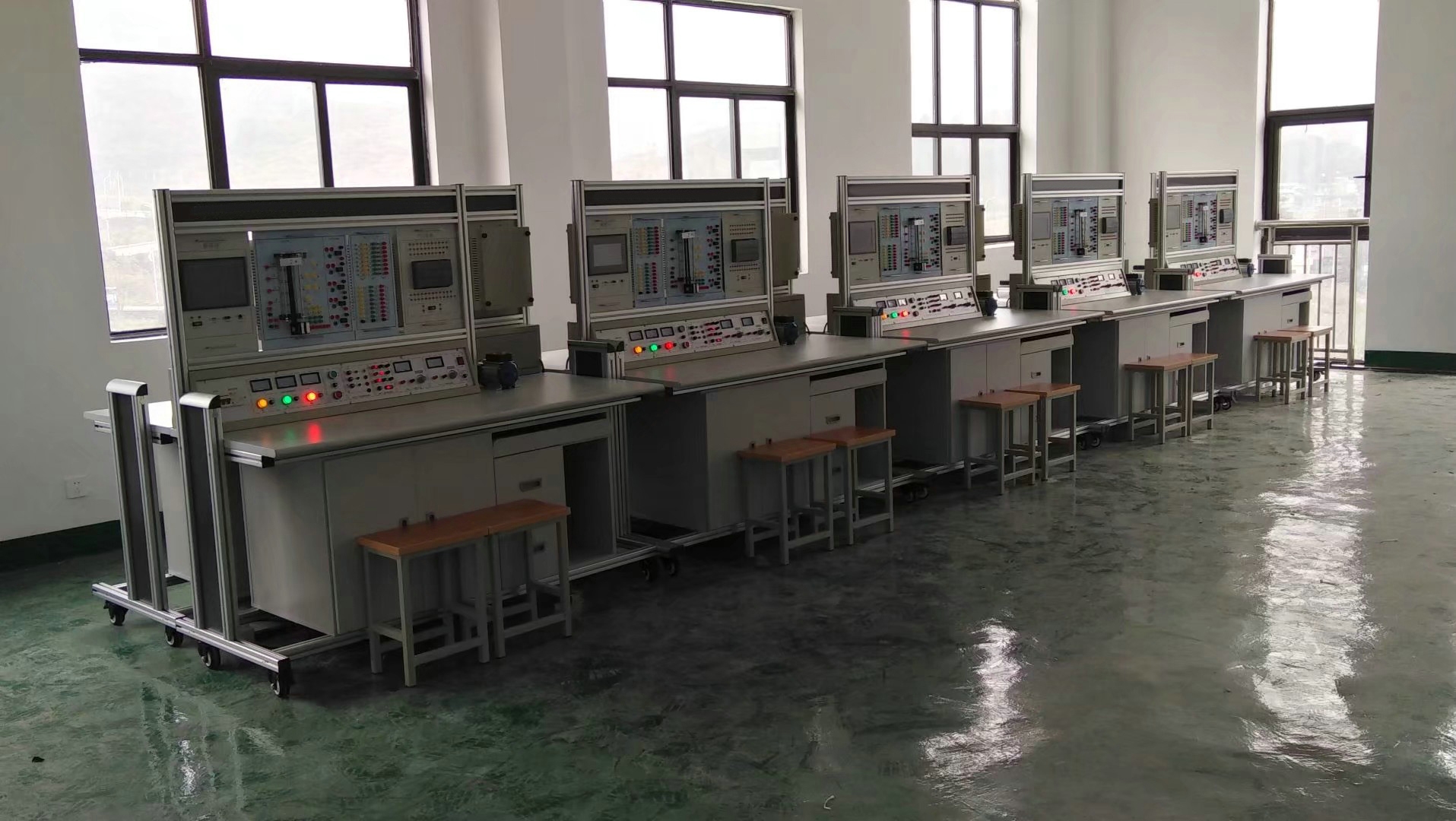 �W(w��ng)�j(lu��)��PLC�ɾ��̿�������׃�l�{(di��o)�ټ�늚���ƌ�(sh��)�(y��n)�b��