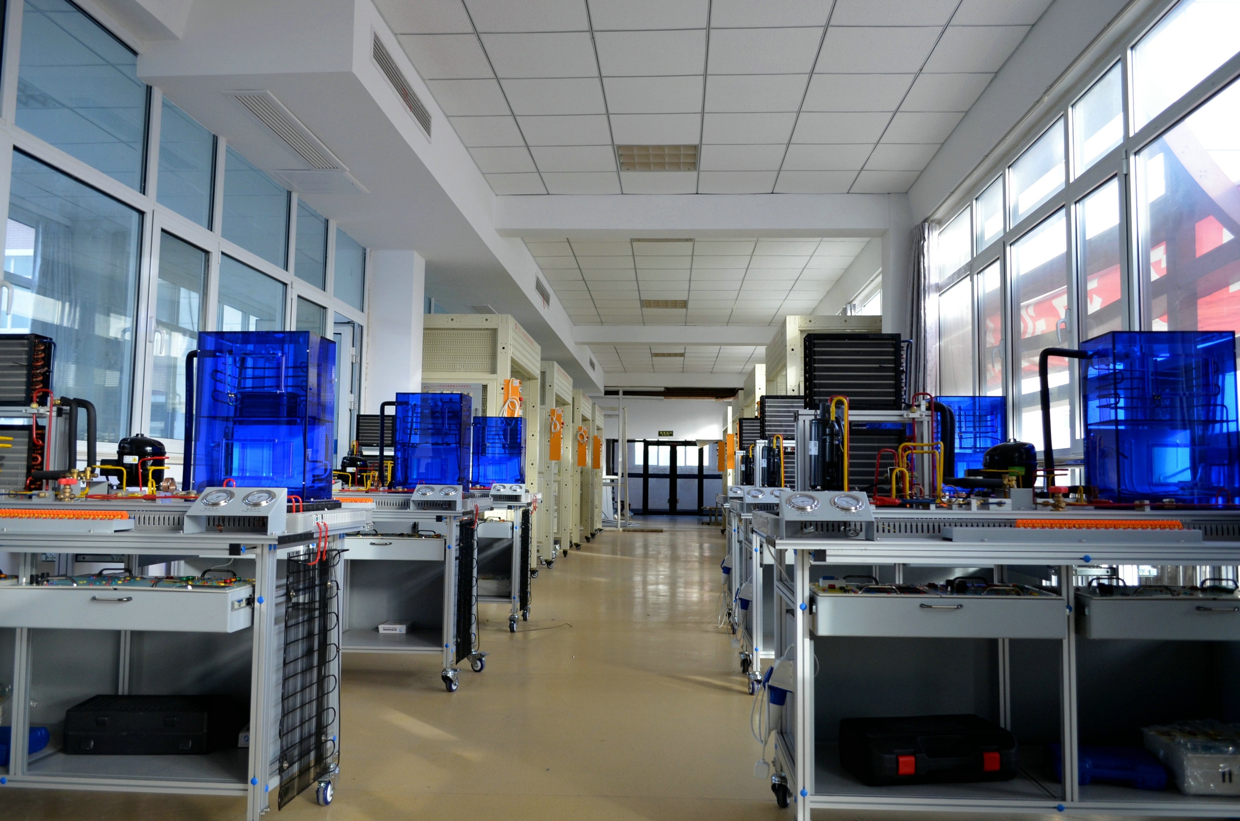 �F(xi��n)�������c���{(di��o)ϵ�y(t��ng)���܌�Ӗ(x��n)�b��