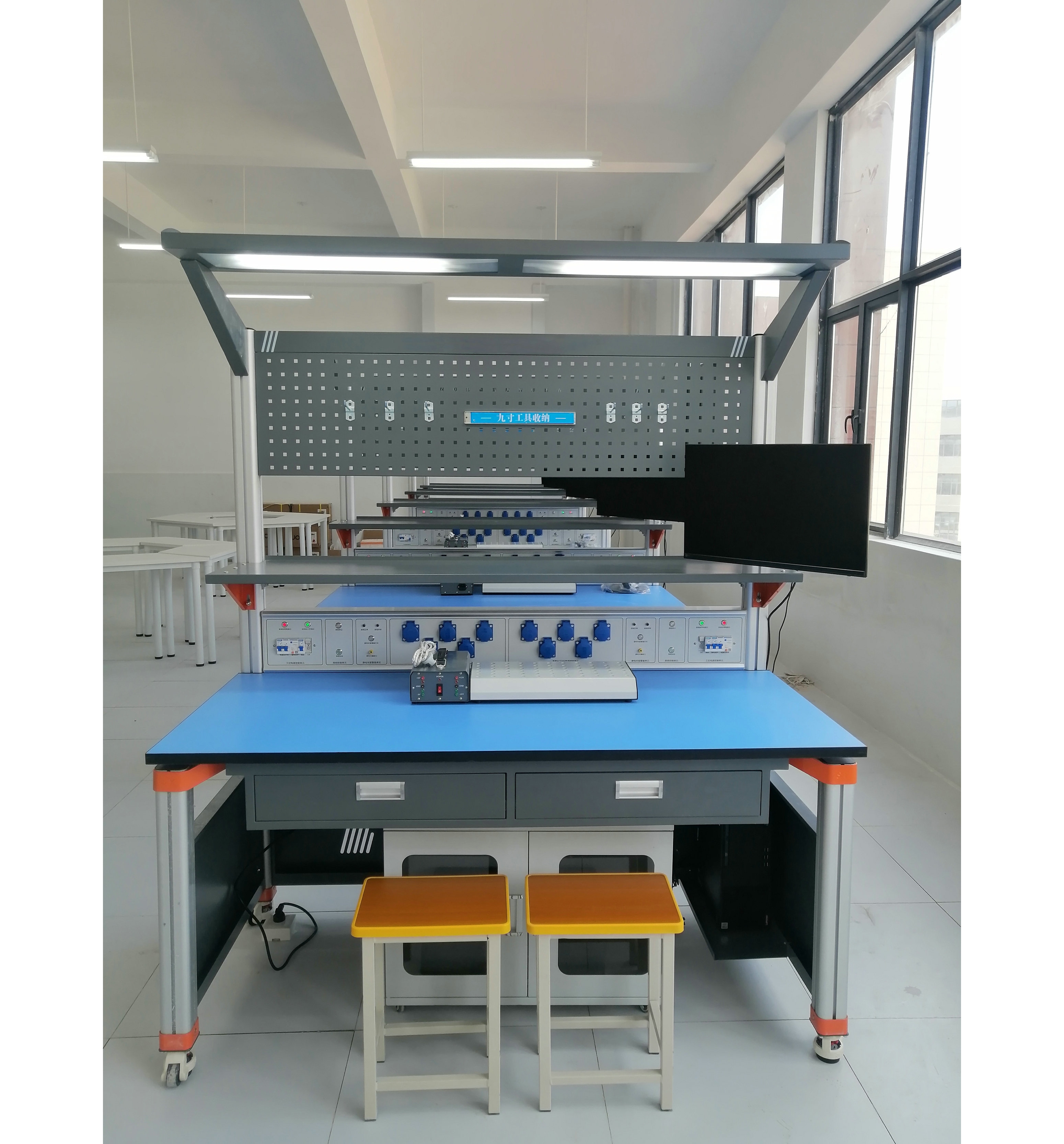 ��Ӯa(ch��n)Ʒ�b�{(di��o)�c�˹����܄�(chu��ng)�¿����b��