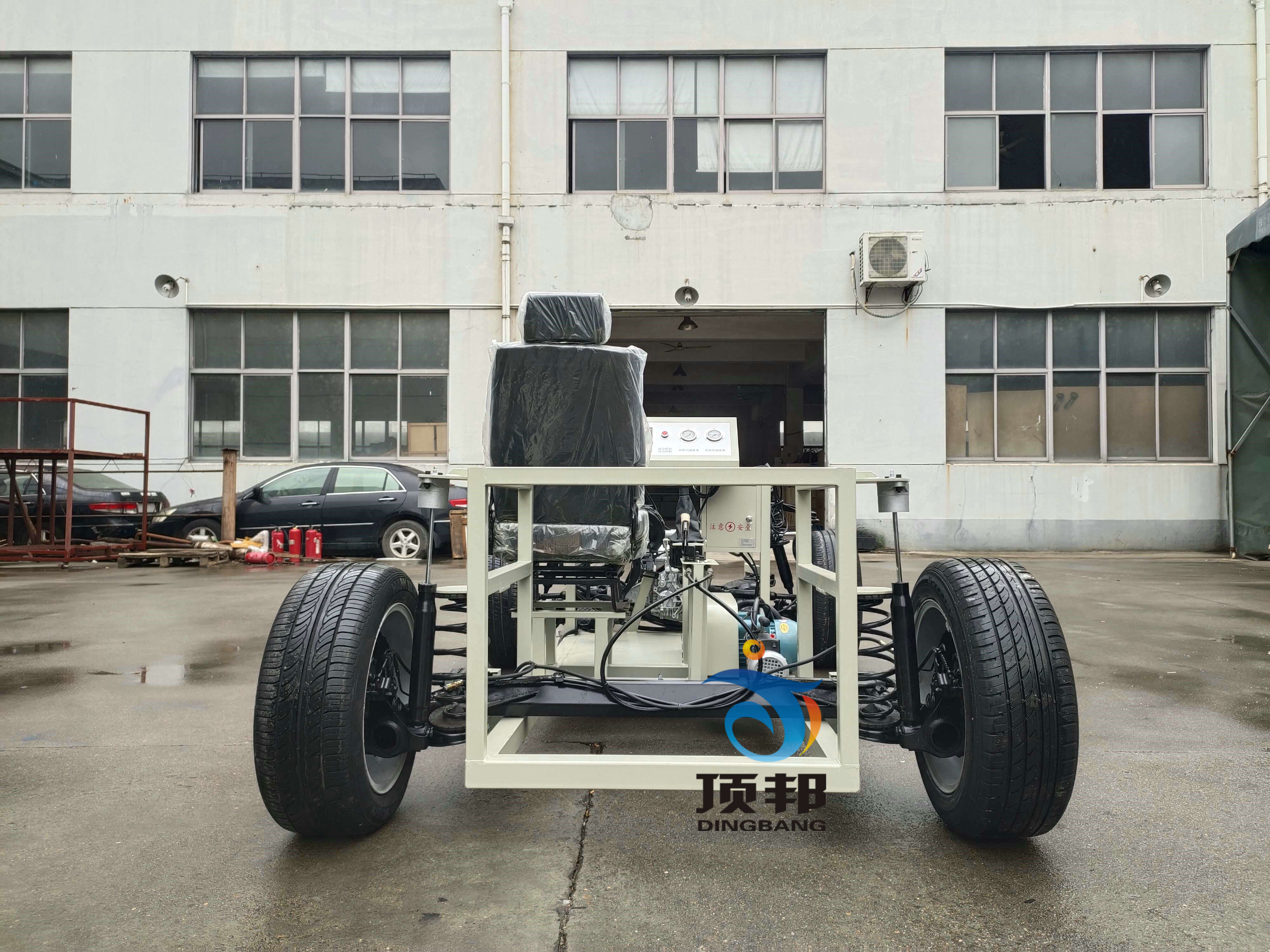 奧迪A6汽車綜合底盤實訓(xùn)臺