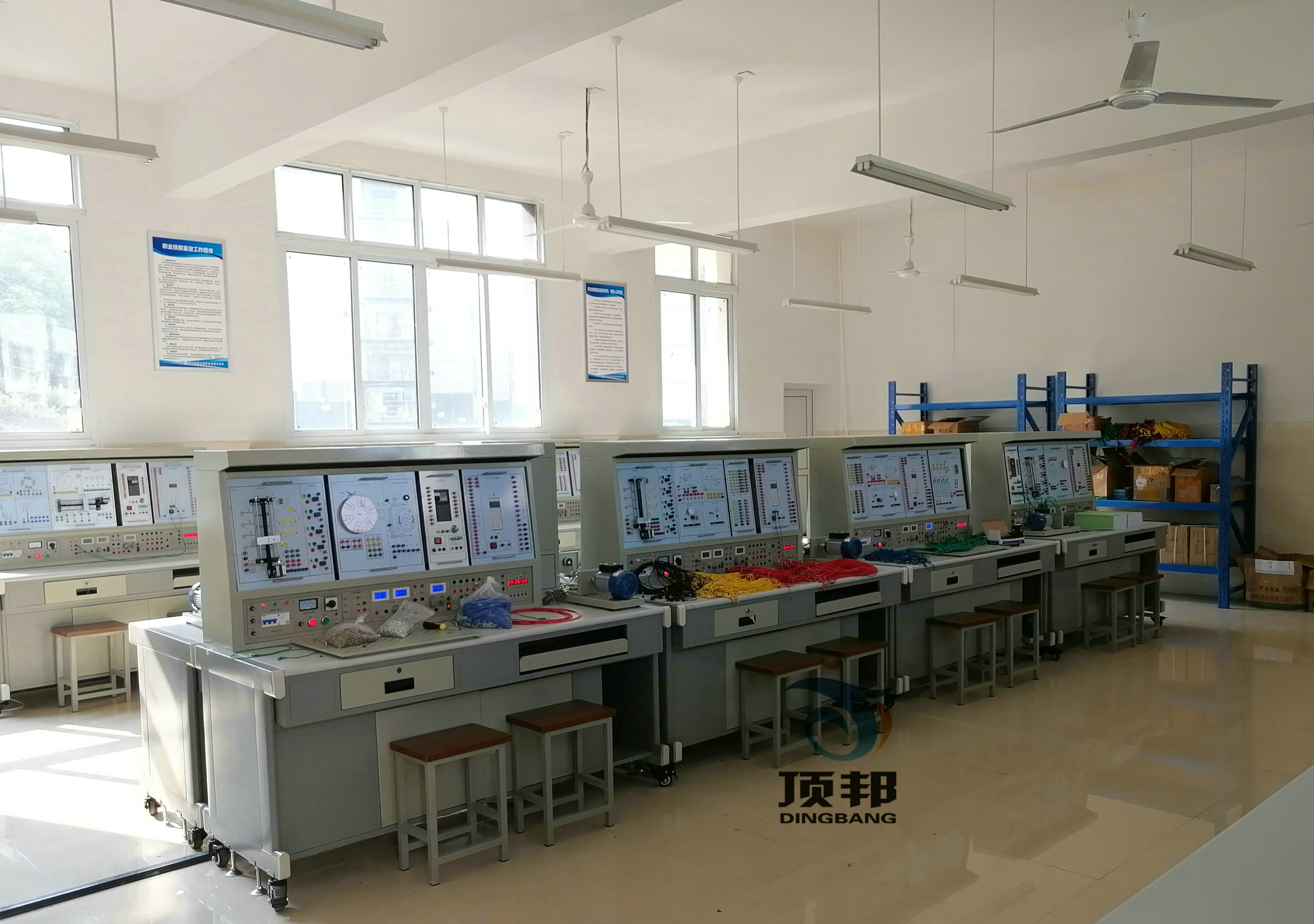 PLC�ɾ��̿�������Ӗ�b��