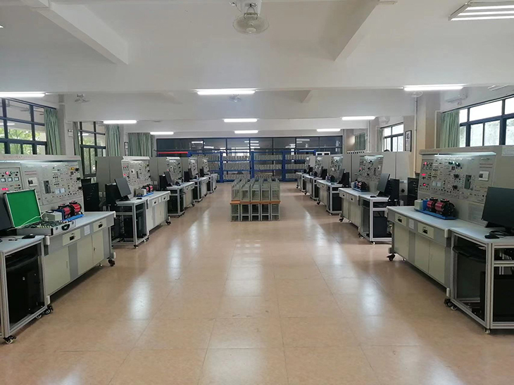 電氣工程綜合實(shí)訓(xùn)設(shè)備